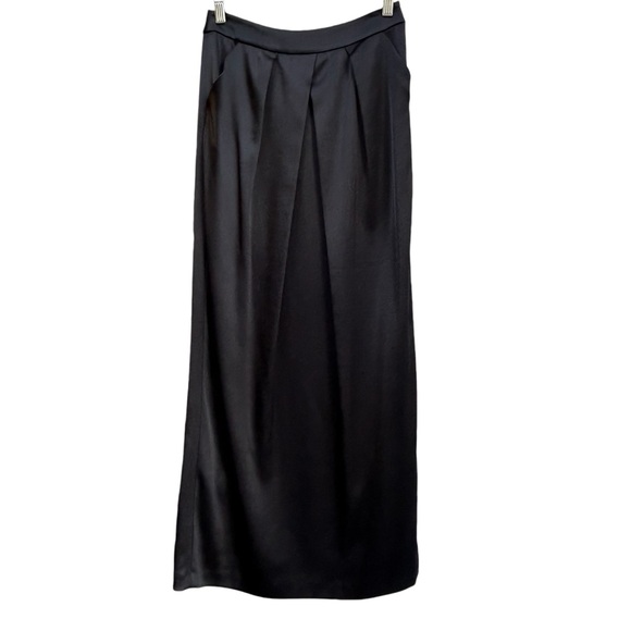 St. John Dresses & Skirts - St. John Couture Liquid Satin Maxi Skirt Sz 2 Back Slit Packets QuietLuxury
